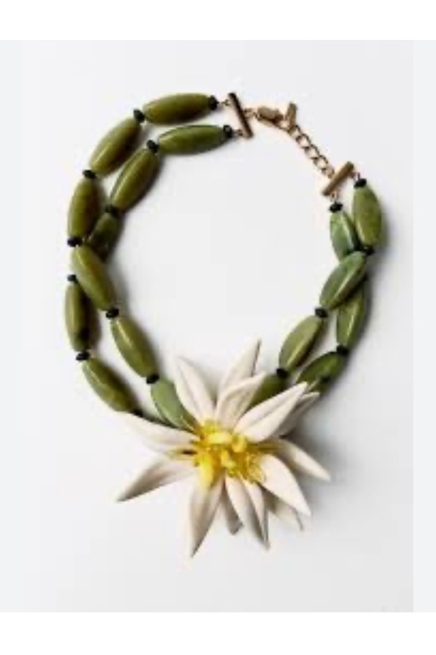 Brand Model Green Flower Detail Necklace