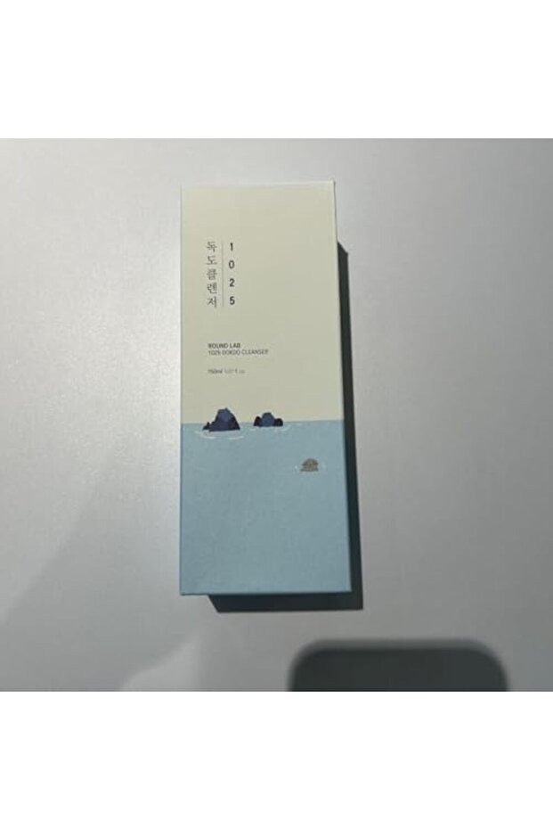 ROUND LAB Dokdo Cleanser - 3