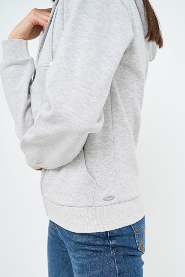 Women's solid-colored sweatshirt - 9