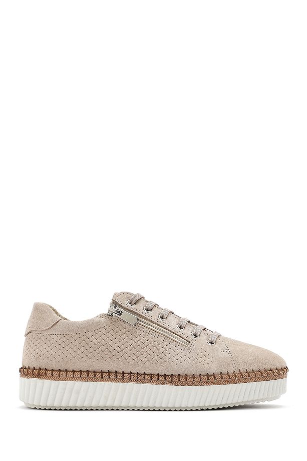 Kadın Bej Bağcıklı Kalın Tabanlı Süet Deri Sneaker 25SFD501810 - 1