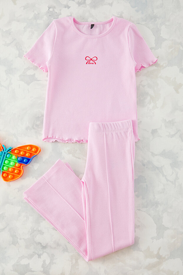Pembe Pamuklu Nakışlı Fitili Tshirt ve Flare/İspanyol Paça Taytlı Örme Alt-Üst Takım TKDSS25AU00021 - 1