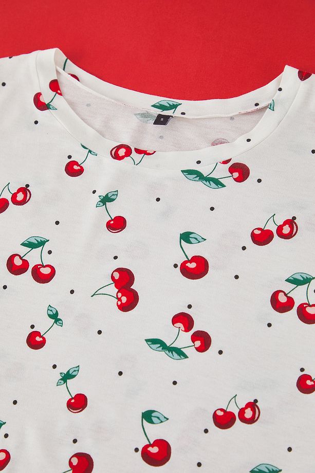 Kırmızı-Beyaz Kiraz Desenli ve Puantiyeli Şortlu Örme Pijama Takımı THMSS25PT00433 - 7