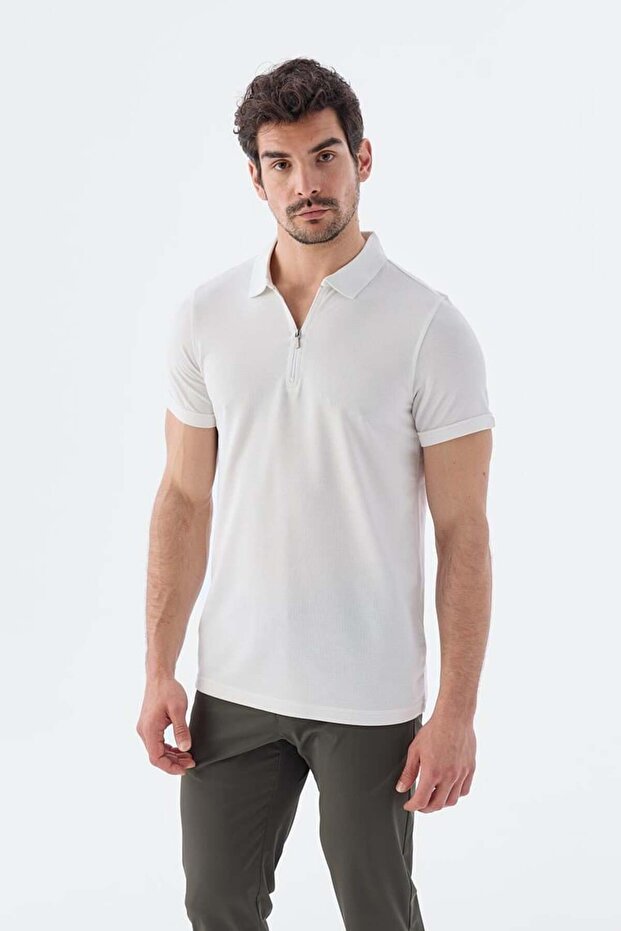 Ecru Zippered Slim Fit Polo Neck T-Shirt