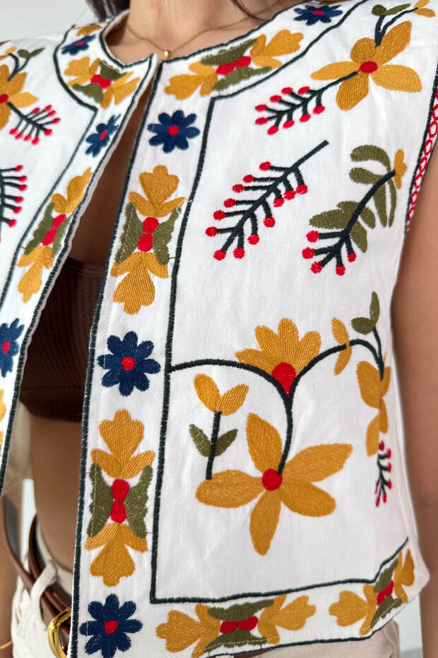 CKT-12445 Sarı Çiçek İşlemeli Astarlı Crop Yelek - 7