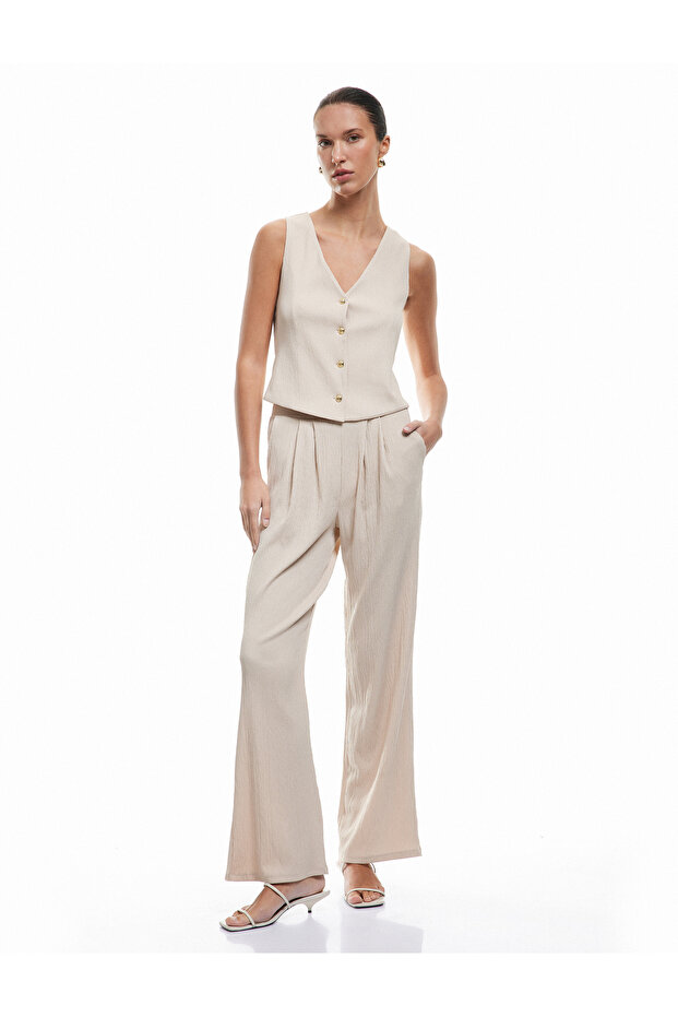 Regular Fit Pocketed Wide Leg Fabric Trousers with Pleats