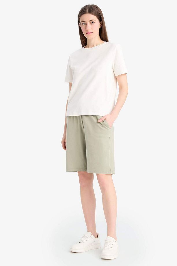 Regular Fit Normal Bel Düz Paça Bermuda Şort N7439AZ25HS - 2