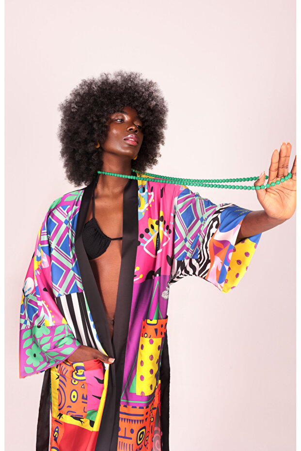 Viora Kimono - Eğlenceli Çok Renkli Desen, Ipek Saten, Düşük Kol, Kuşaklı - 6