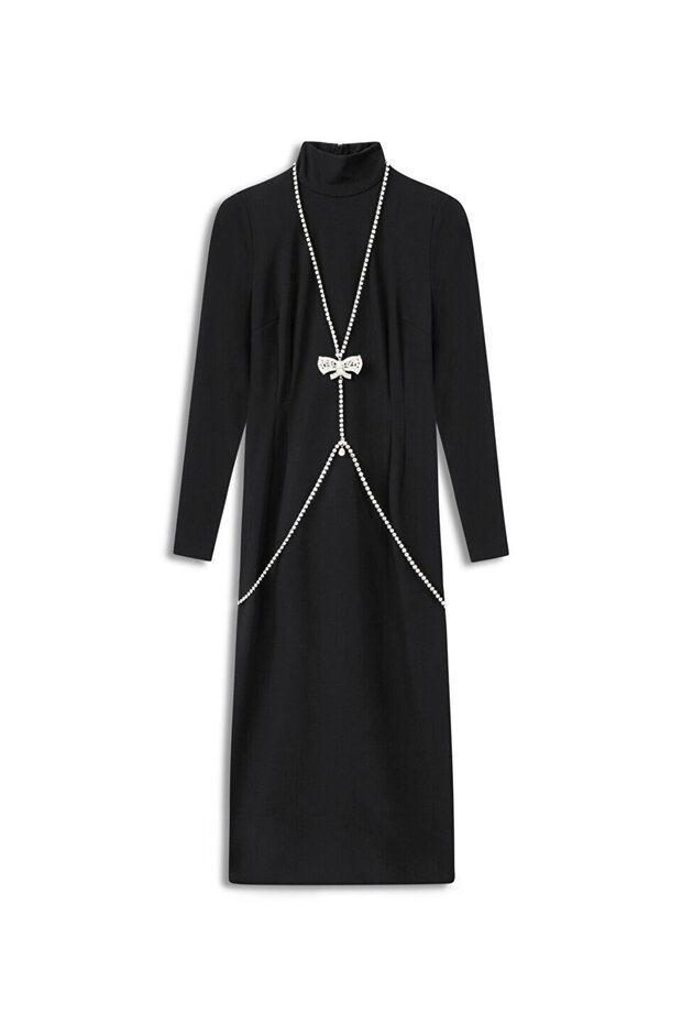 Çıkarılabilir vücut kolyeli elbise - 3