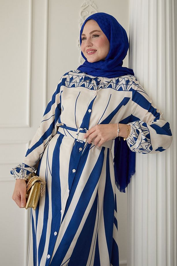 Desenli Kemerli Mavi Viskon Elbise - 2