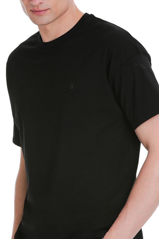 Siyah Regular Fit 100% Pamuk Bisiklet Yaka Oversize Tişört - 4