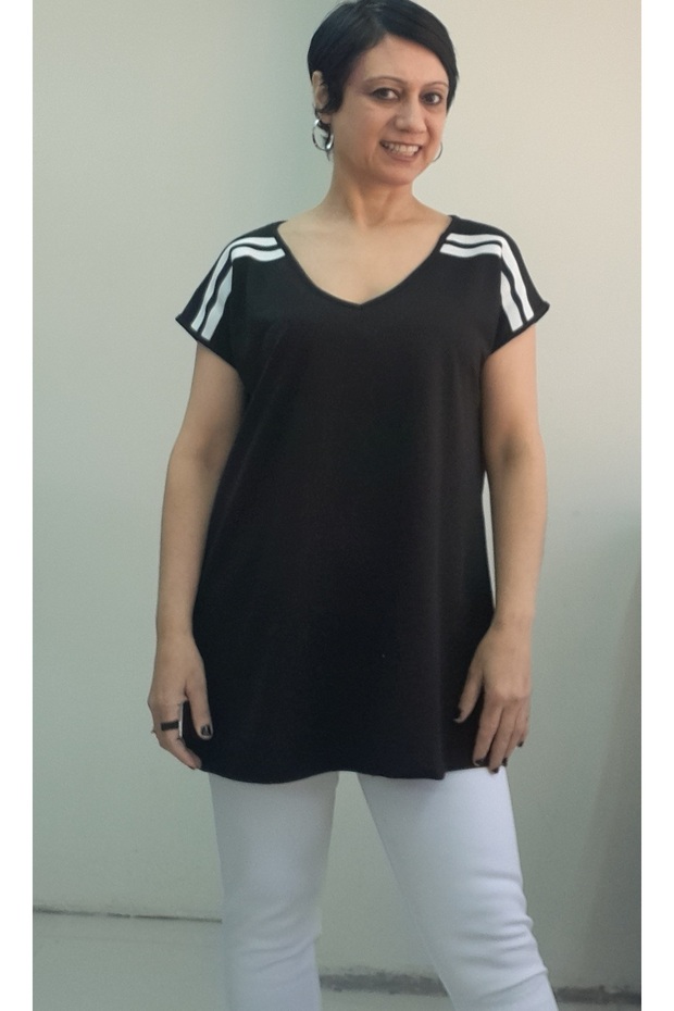 Black V-Neck Size with the Whole Came White Black Shertli Low Arm Combed Viscose T-Shirt