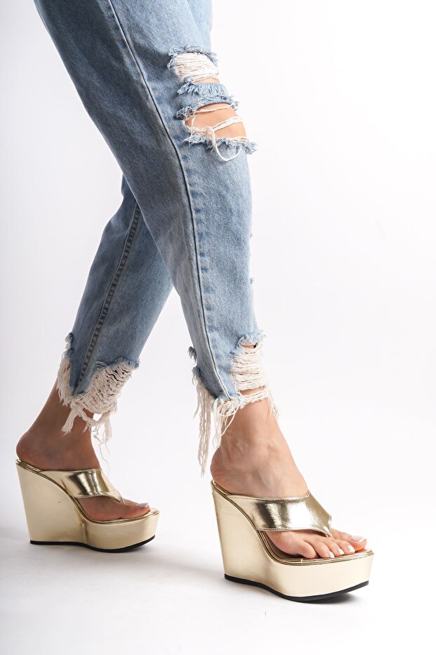 Ophelia; Gold, 12 cm Wedge Heeled Flip Flops