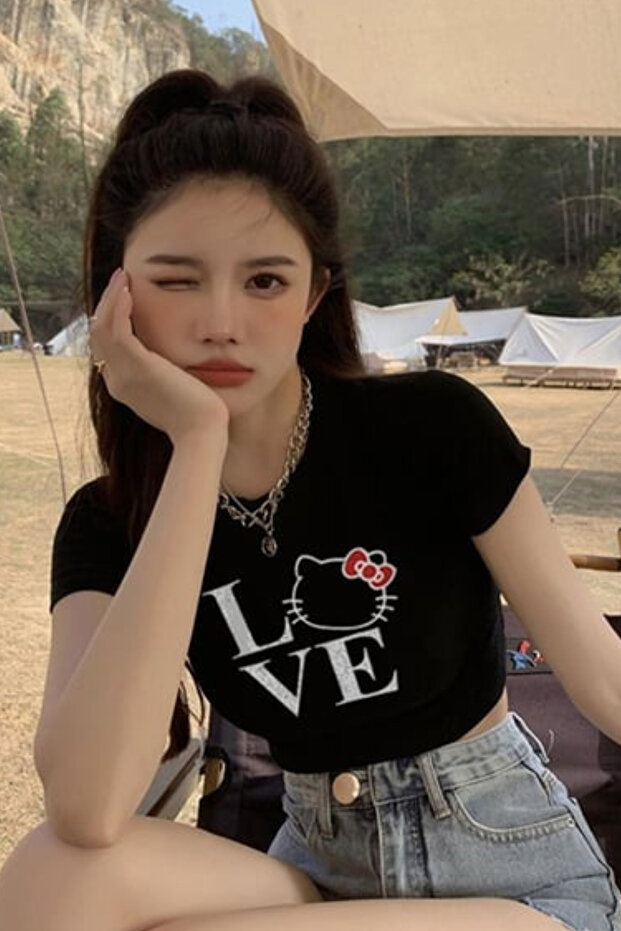 Summer Black Crop Top - 100% Cotton - Y2K Hello Kitty Love