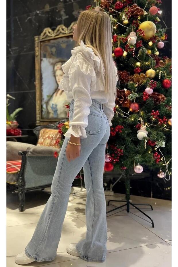 جينز عالي الخصر من الليكرا بأرجل واسعة