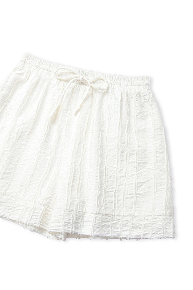 Dokulu belden bağlamalı şort - 4