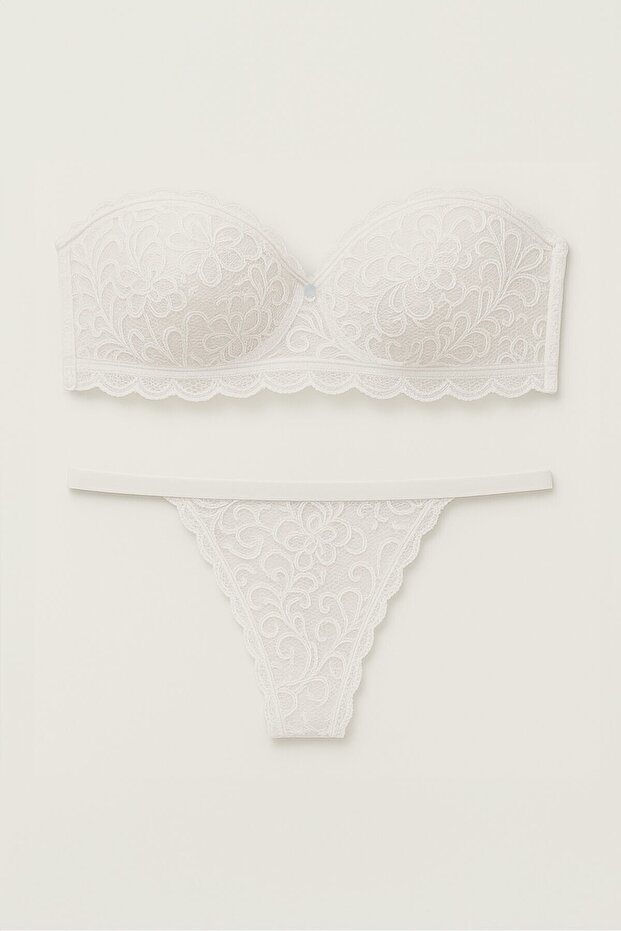 Women's Ales Unassisted Strapless Bra Set