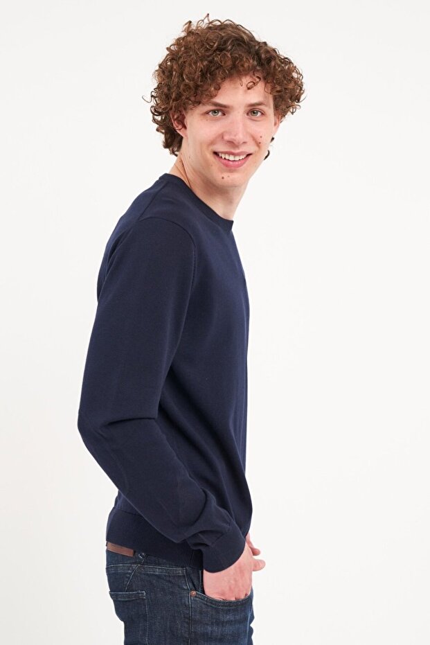 Men's solid-color sweater with logo - 4