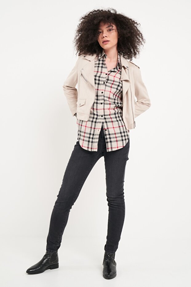 Women's jacket with patch pockets - 5