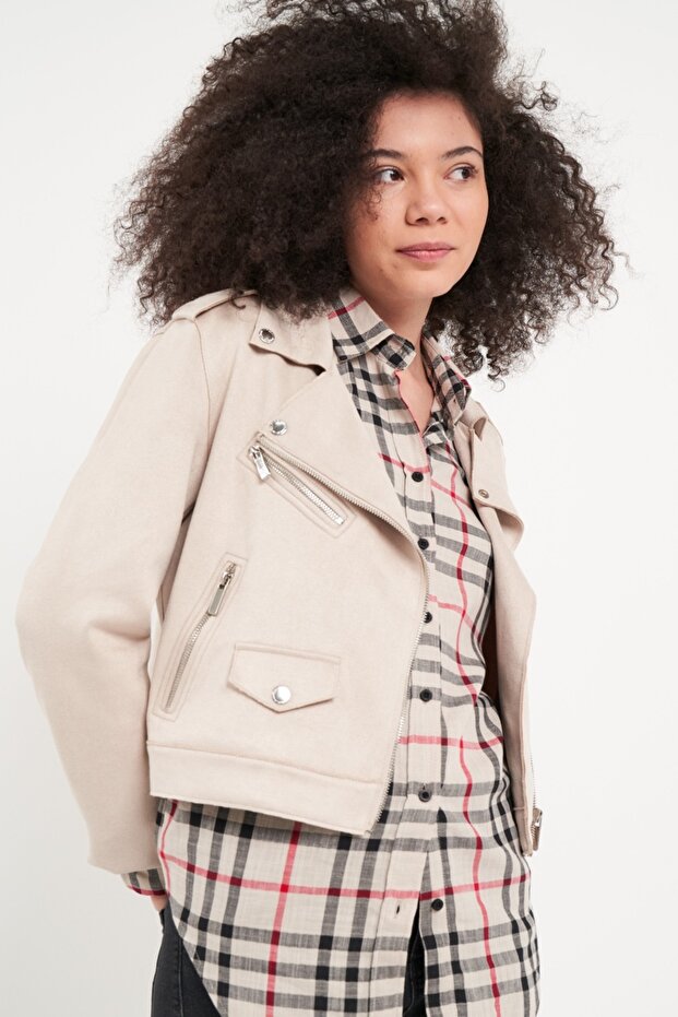 Women's jacket with patch pockets - 4