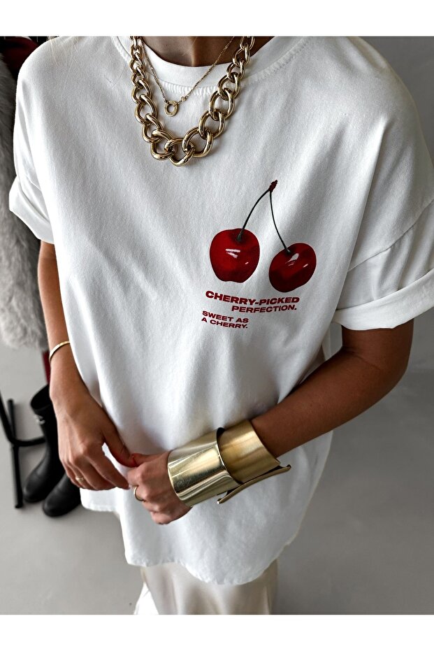 Oversize Cut Short Sleeve Printed T-Shirt