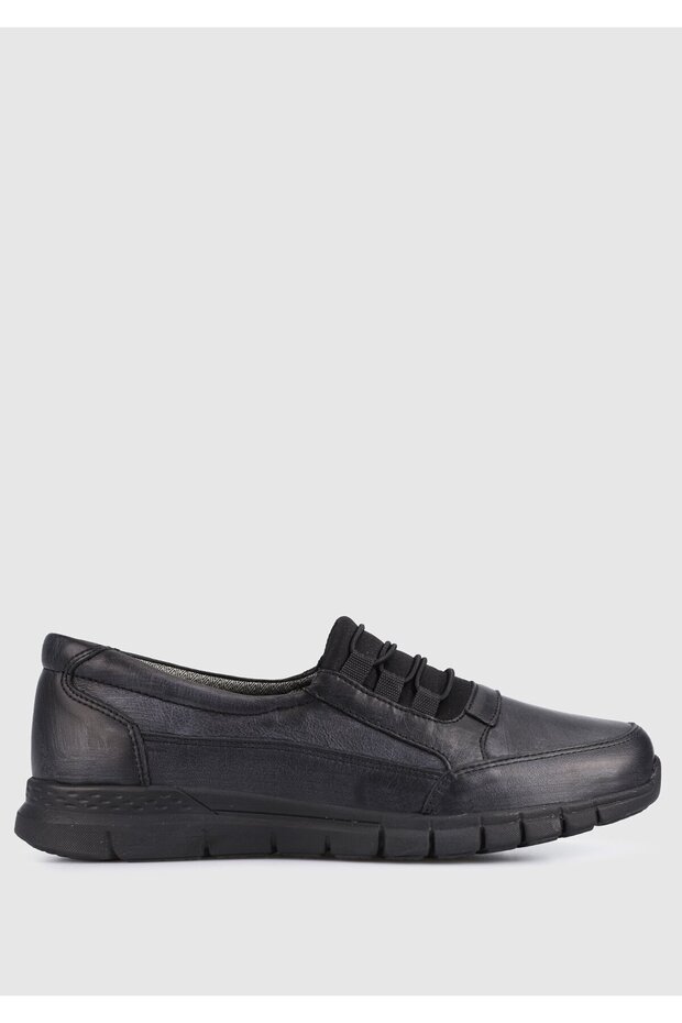 Siyah Deri Kadın Ayakkabı - 1