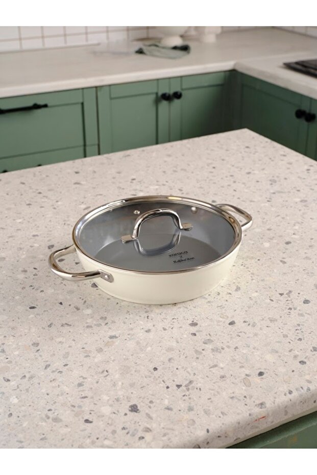 X Refika Swiss Crystal Metal Handle Non-Stick Roasting Pot with 0 Oil, Non-Stick, 26 Cm, Creamy