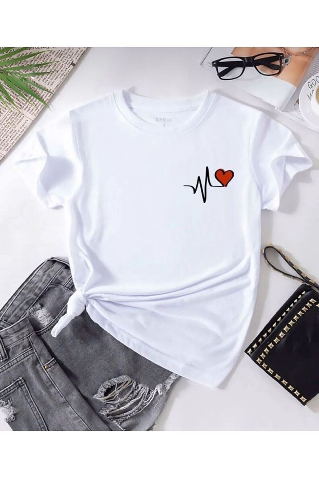 Oversize Heart Rhythm Printed White Relaxed Cut T-Shirt Unisex