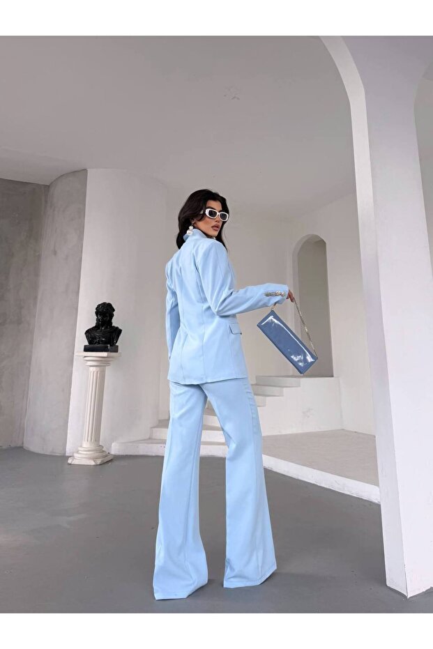 بدلة زر الذهب - 2