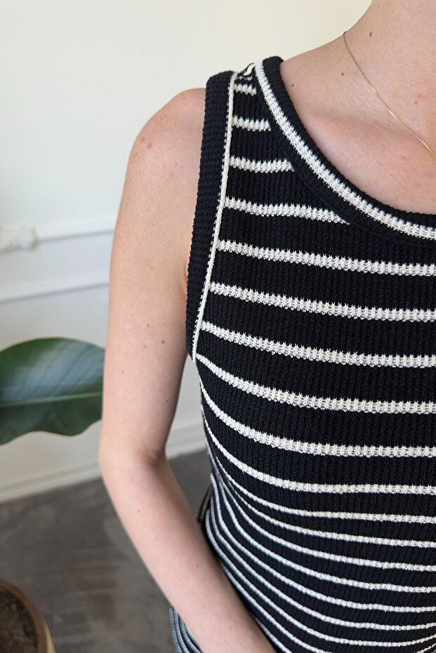 فستان أساسي مخطط مرسيريزد - أسود - 3