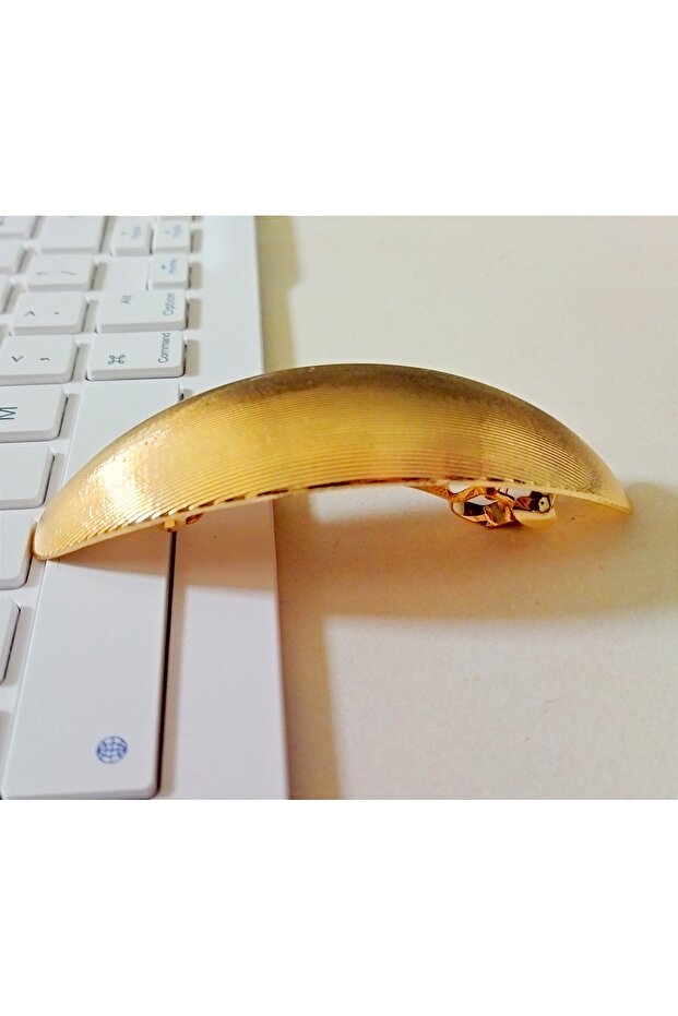Gold Metal Curved & Textured Oval Design Automatic Clip Buckle - Modern Hair Accessory