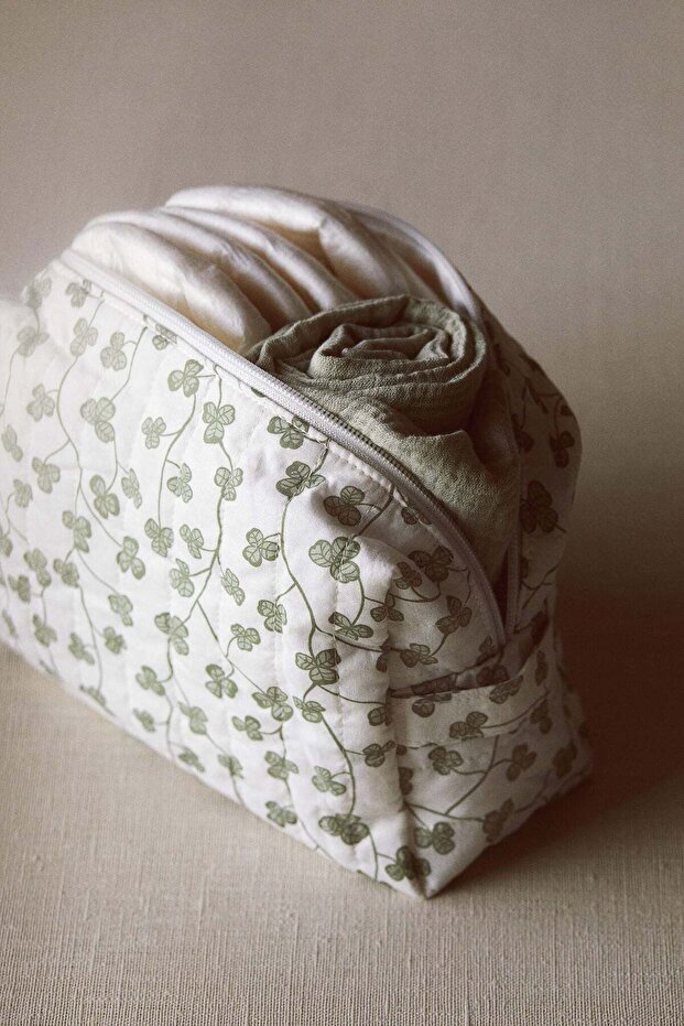 Patterned changing bag - 2