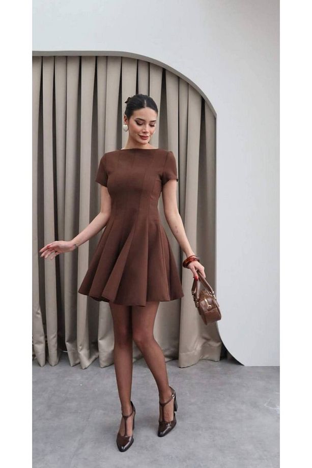 Kısa Kollu Kloş Mini Elbise - 3