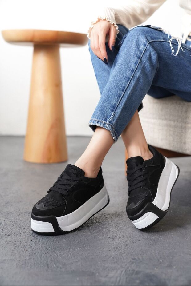 Women's Thick High Sole Walking Shoes
