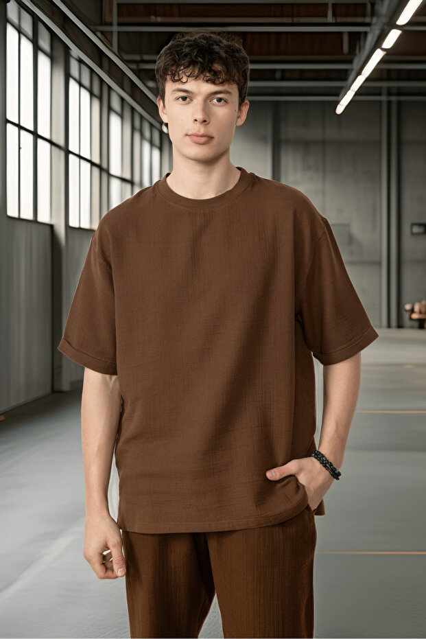 Comfortable Fit Muslin Fabric Men's T-Shirt - Brown
