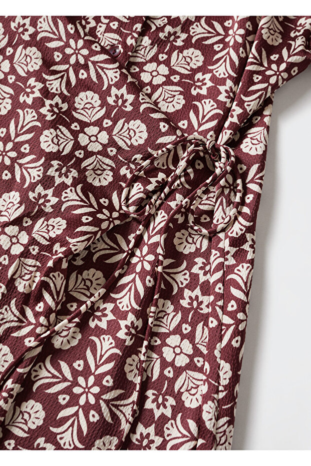 Fließendes Kleid mit Blumenmuster - 10