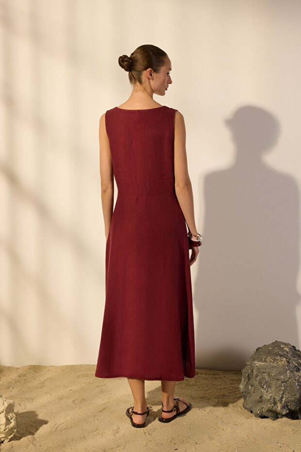 Bordo %100 Keten Midi Düğme Detaylı V Yaka Elbise TWOSS25EL00635 - 4