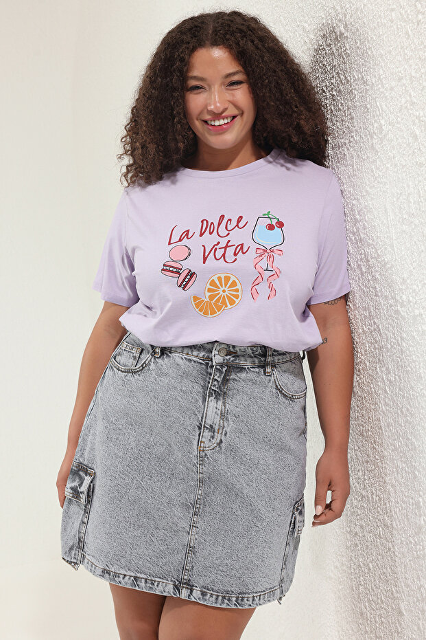 Lila Kokteyl Baskılı Fit Büyük Beden T-shirt TBBSS25BF00068 - 2