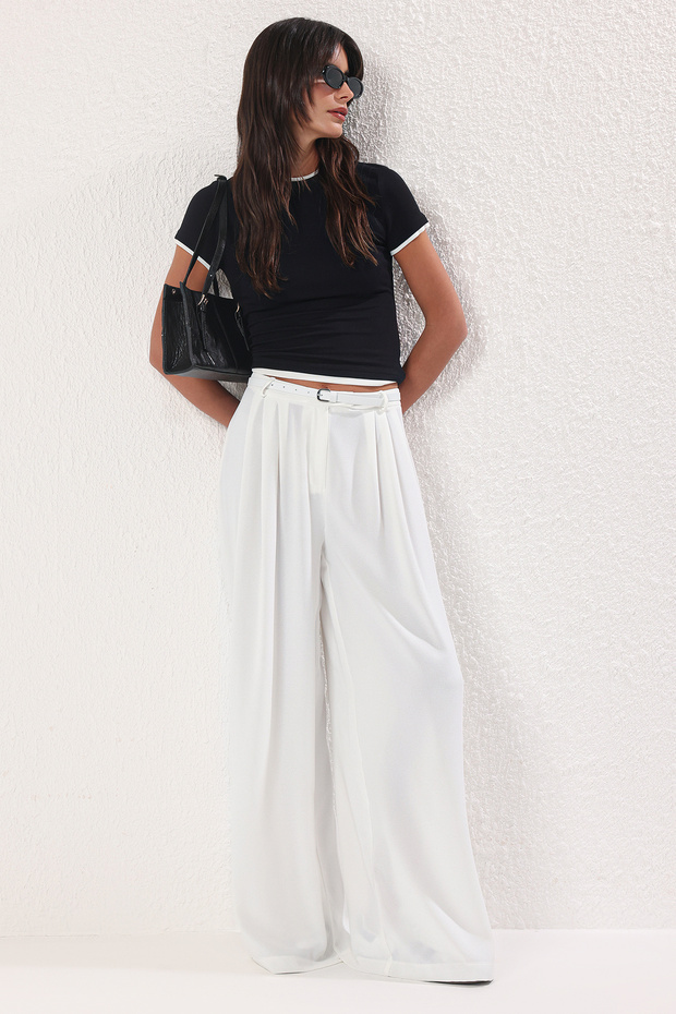 Beyaz Kemerli Pilili Wide Leg/Extra Geniş Paça Dokuma Palazzo Pantolon TWOAW25PL00032 - 1