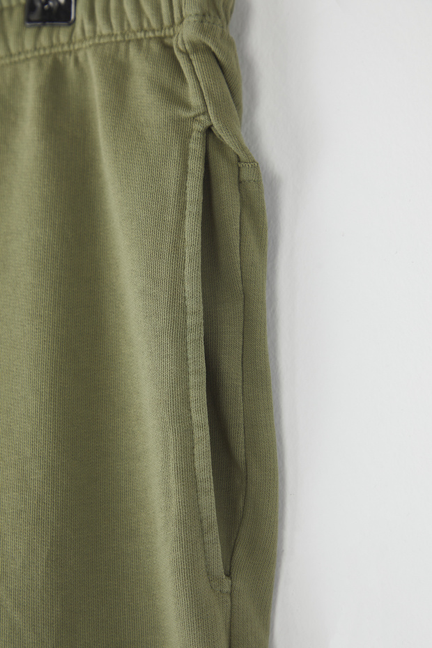 Haki Oversize/Geniş Kesim Yıkama/Eskitme Görünümlü %100 Pamuklu Şort & Bermuda TMNSS25SR00046 - 11
