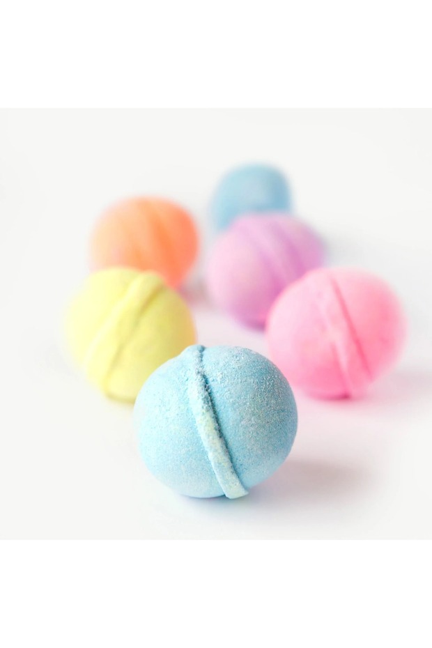 Moisture Bomb, Bath Ball, Bath Bomb, Moisture Ball, Manicure and Pedicure Ball 1St Quality 6 Pieces