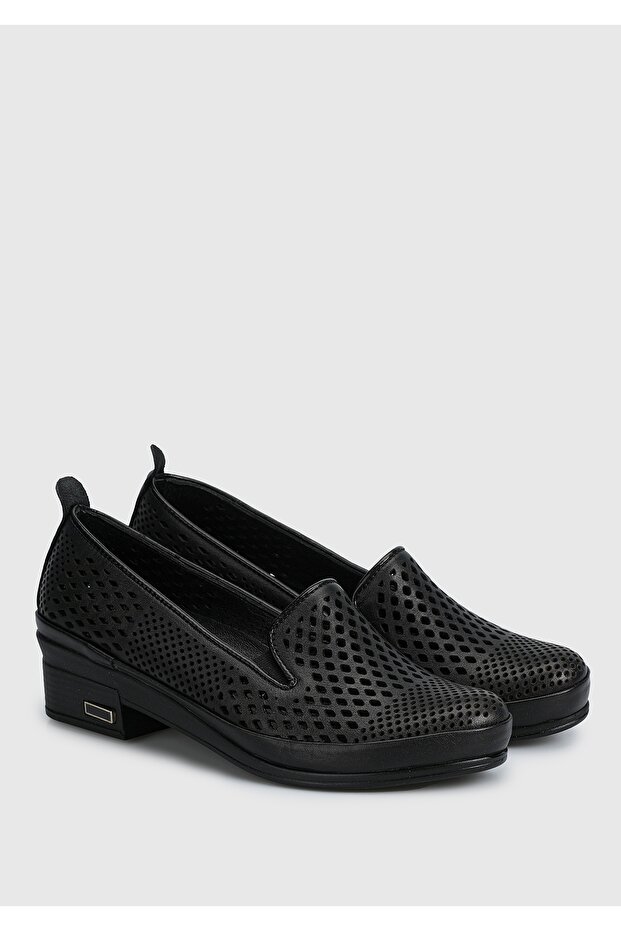 Siyah Deri Kadın Ayakkabı - 2