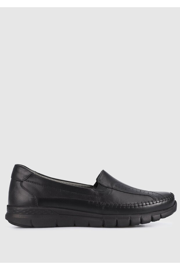 Siyah Deri Kadın Ayakkabı - 1