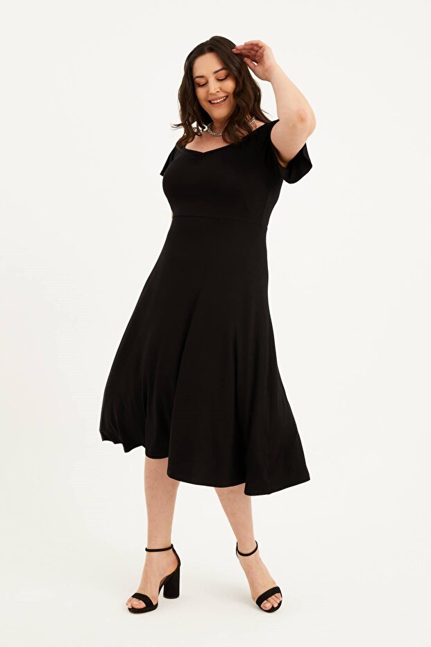 Rochie lungă cu decolteu - 2