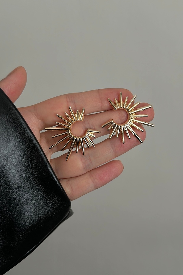 أقراط نصف مدببة - 2