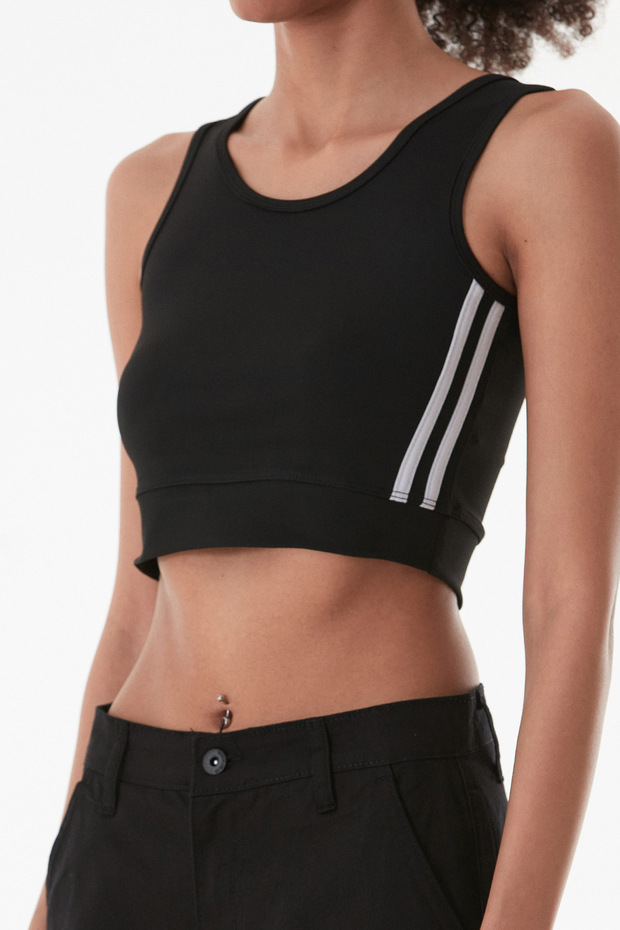 بوستير بياقة رسن مع شريط على الجانب - 7