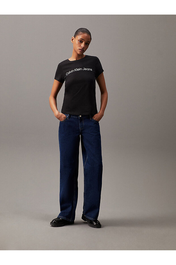 Kadın Institutional Logo Slim T-Shirt - 4