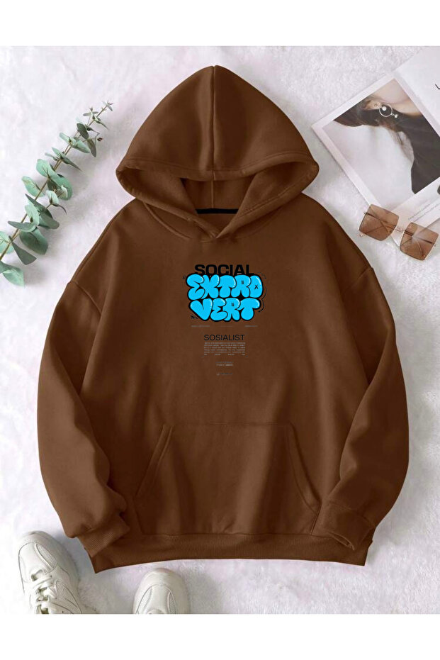 Oversized Basic Sweatshirt with Extra Print Detail - 1