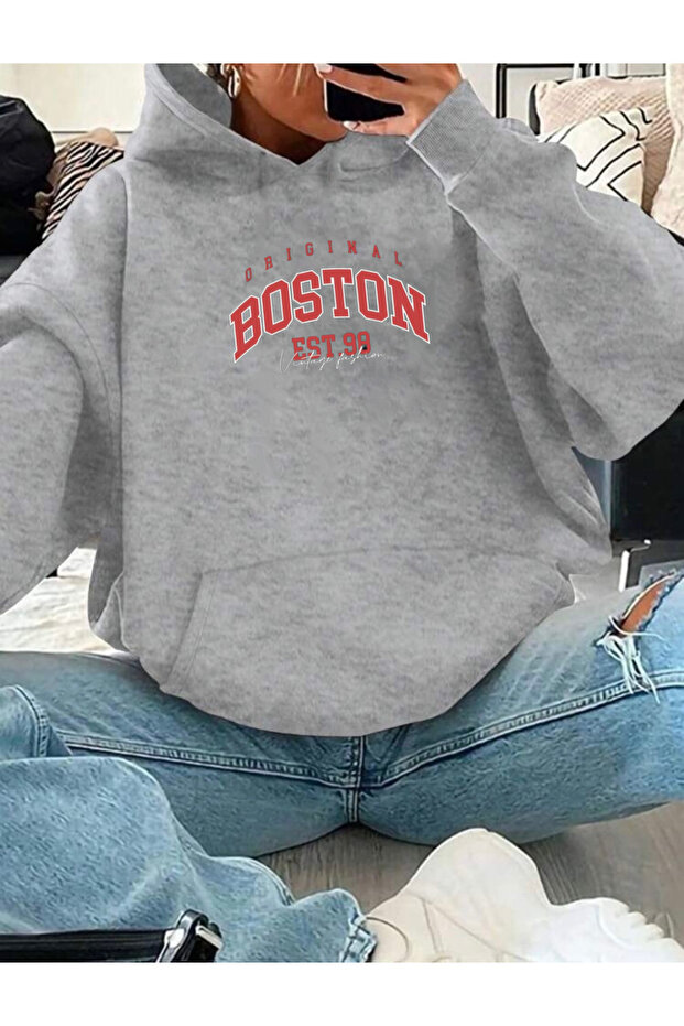 سويت شيرت بوسطن كبير الحجم بغطاء للرأس مع تفاصيل مطبوعة - 1