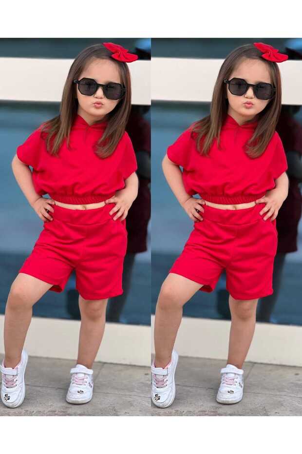 Girl's short sleeve hooded crop top and shorts set