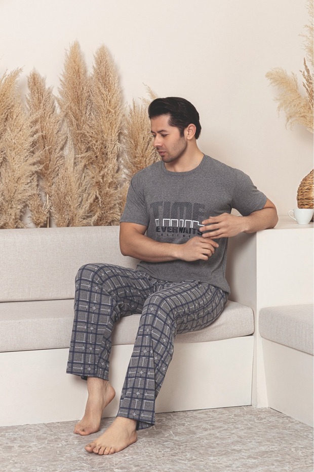 Men's Short Sleeve Six Long Combed Knitted Fabric Summer Pajamas Set